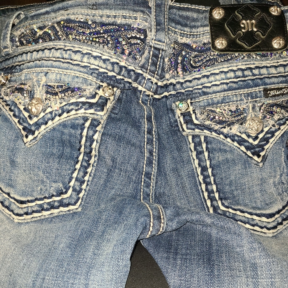 Miss me Cuffed Capris size 30